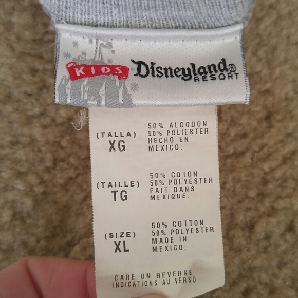 Disneyland Sweater - Picture 4 of 4